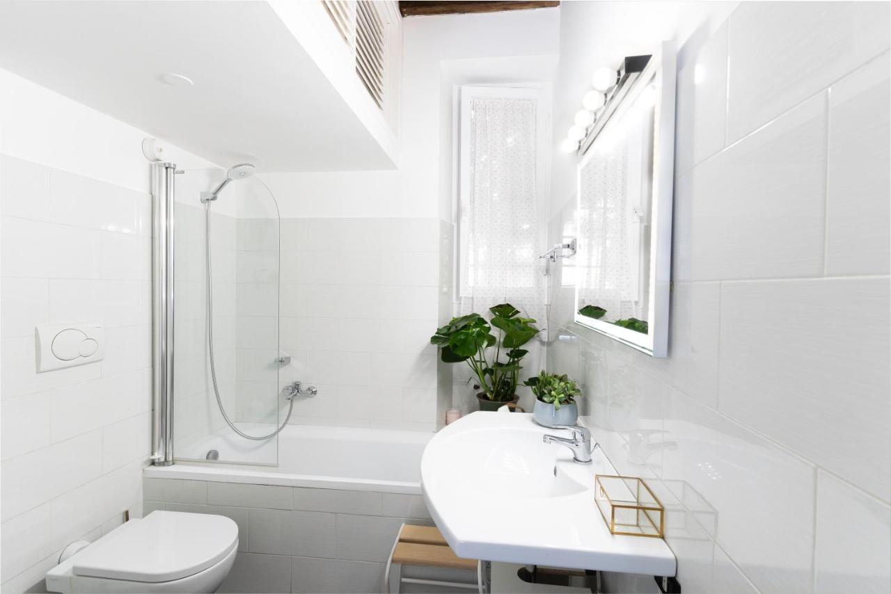 Apartamento Quiet Trevi Fountain With Patio And Backyard *