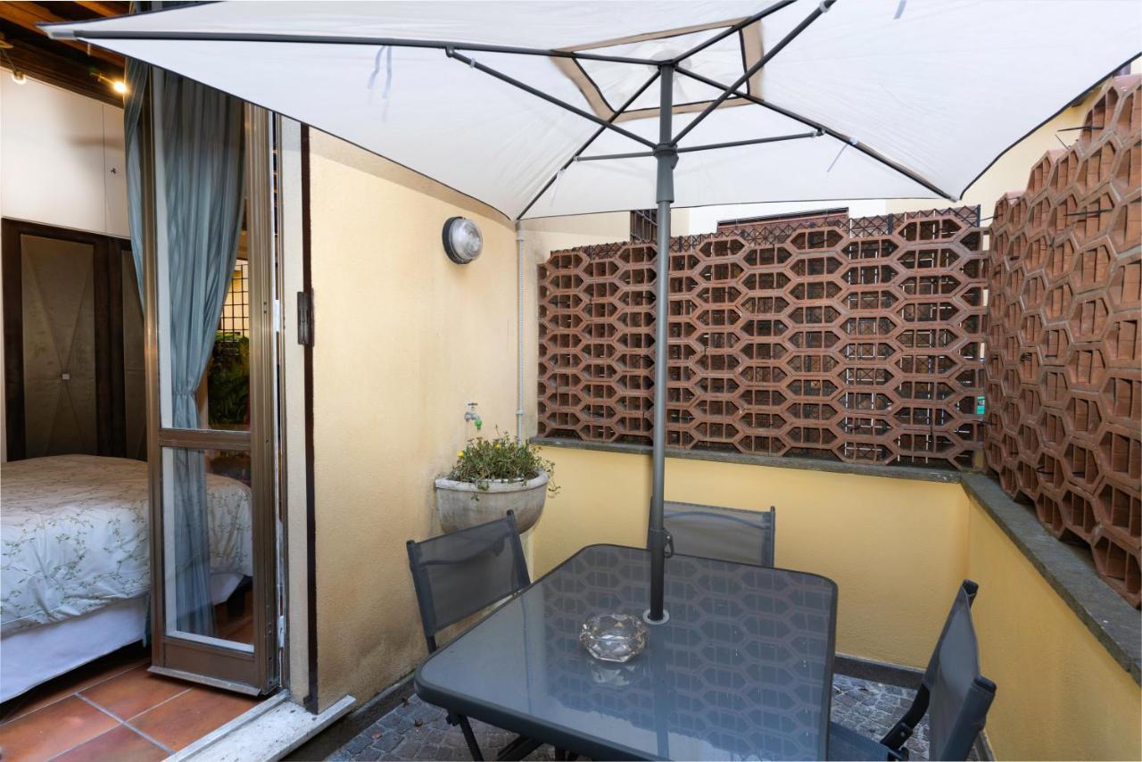 Apartamento Quiet Trevi Fountain With Patio And Backyard Roma