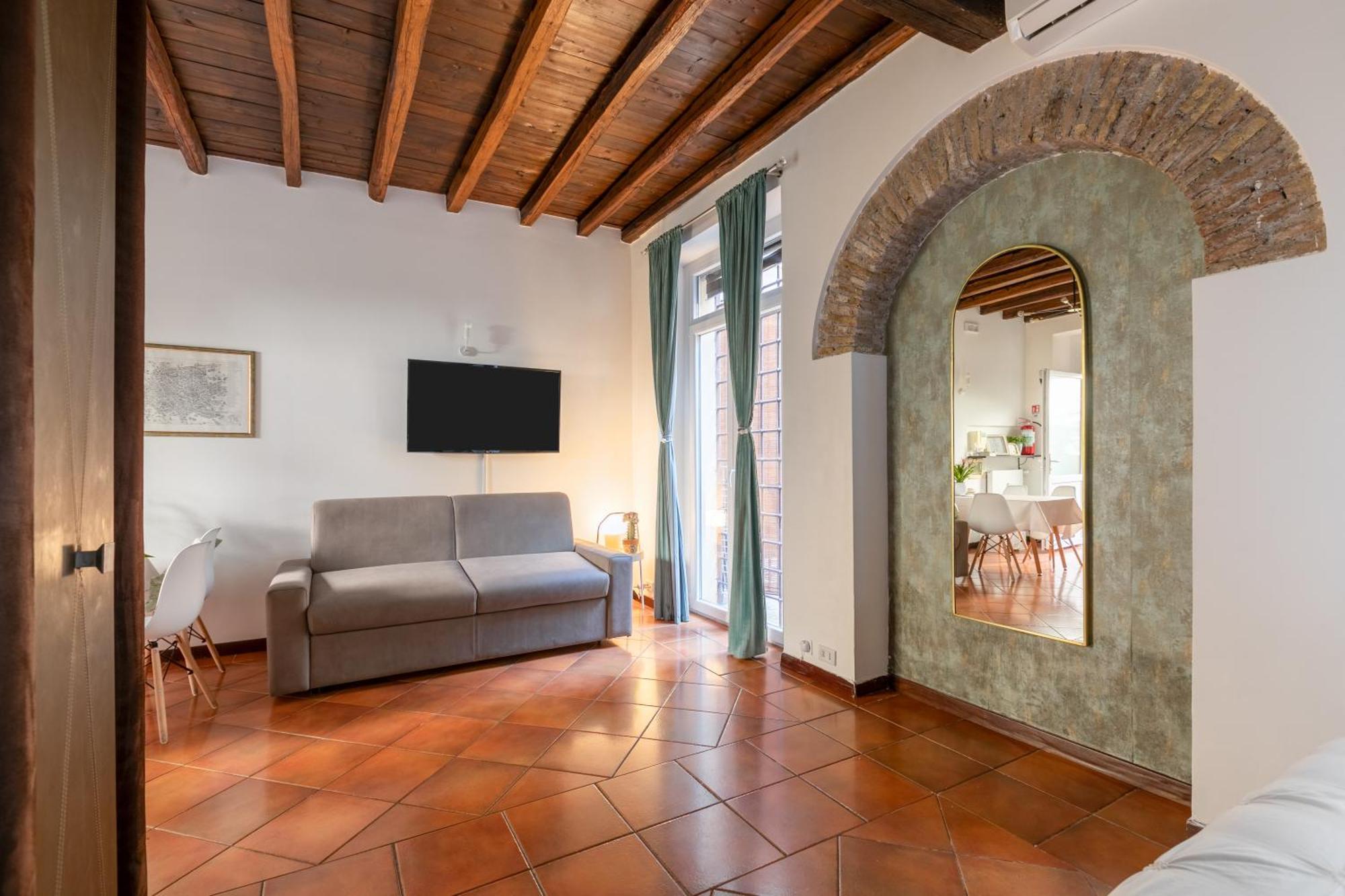 Apartamento Quiet Trevi Fountain With Patio And Backyard Roma